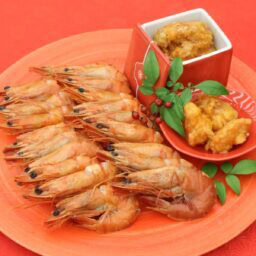 盛りつけ例　ローソンストア100「選べるおせち」