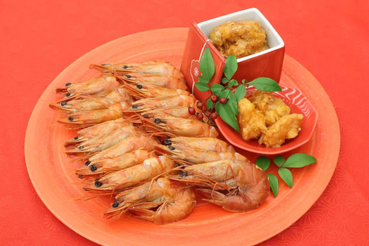 盛りつけ例　ローソンストア100「選べるおせち」