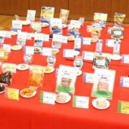 ローソンストア100の「選べるおせち」全43種