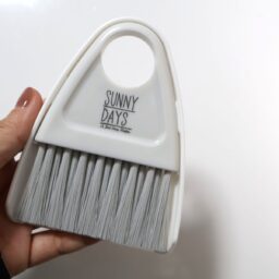 マグネットタイプミニちりとり＆ホウキ ￥110／ダイソー