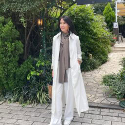 有村さんトレンチコーデ