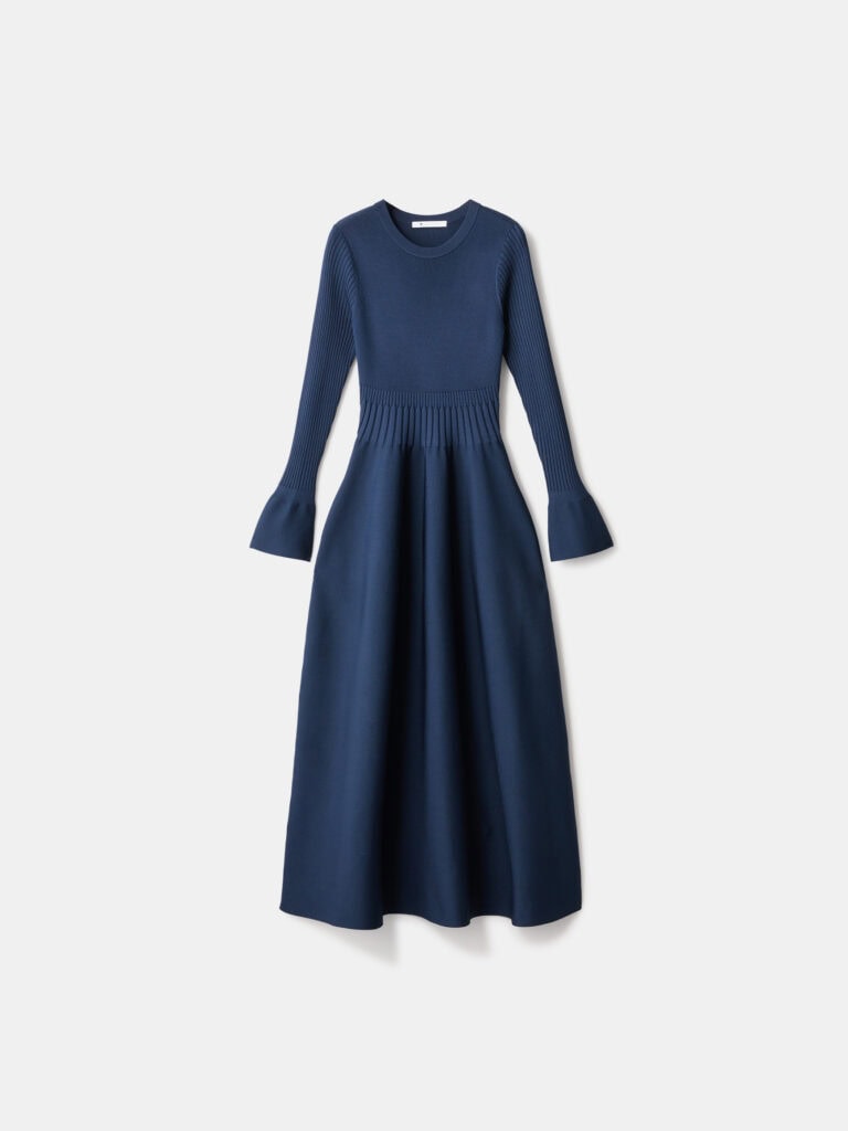 ニットフレアワンピース　￥19,000