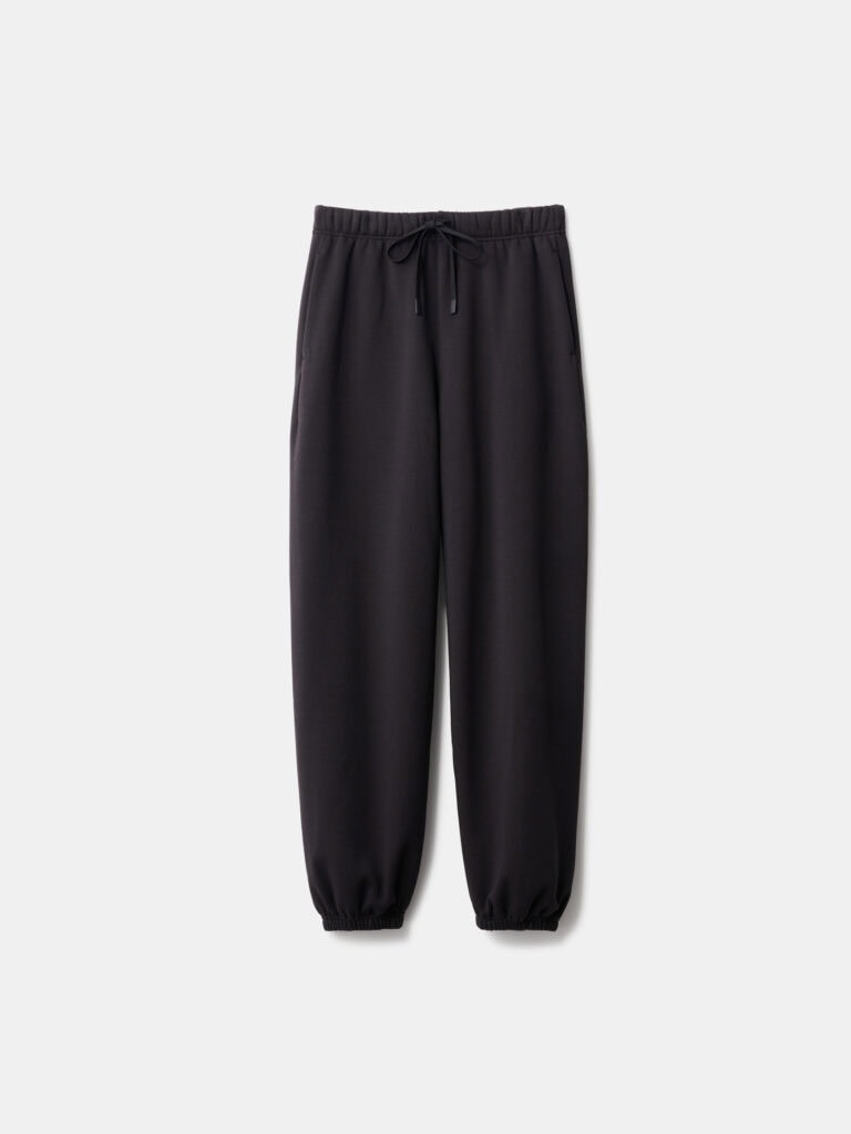 バックフリースイージーパンツ　￥15,000