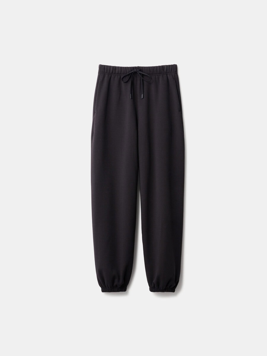 バックフリースイージーパンツ　￥15,000