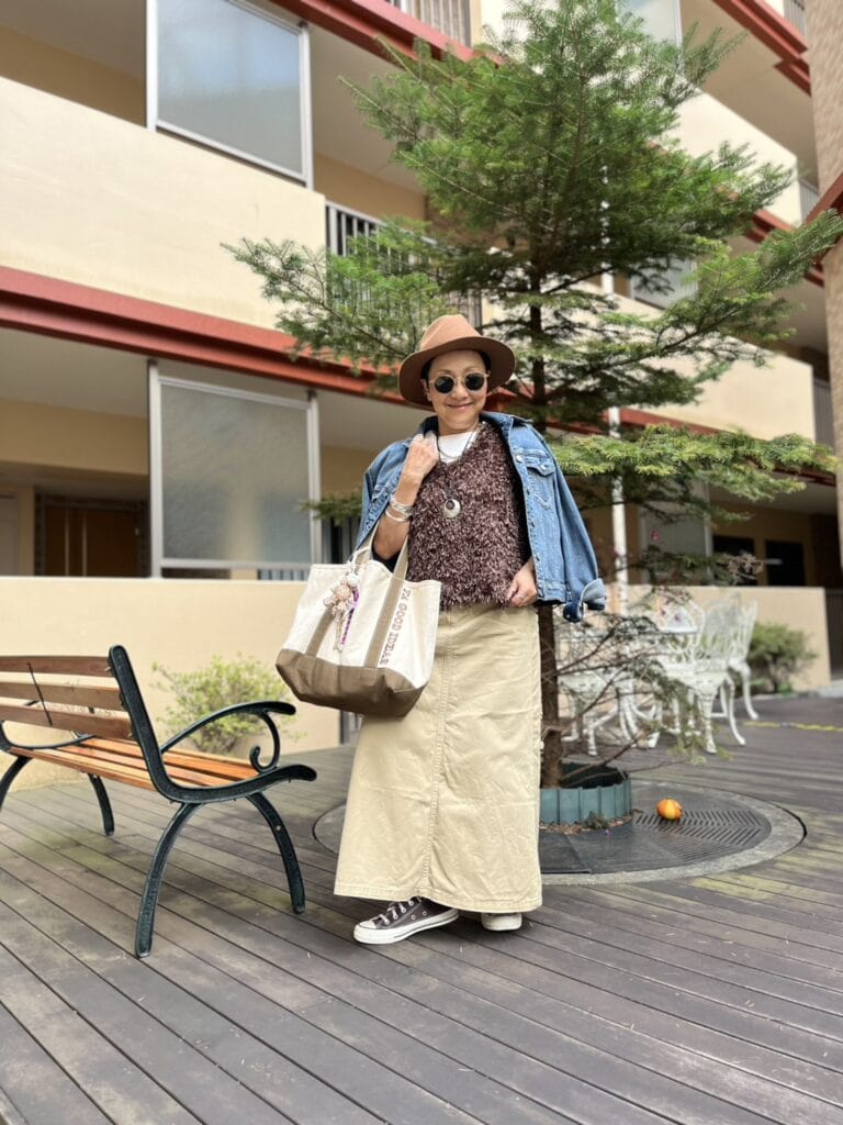 「しまむら」のブラウンベストコーデ