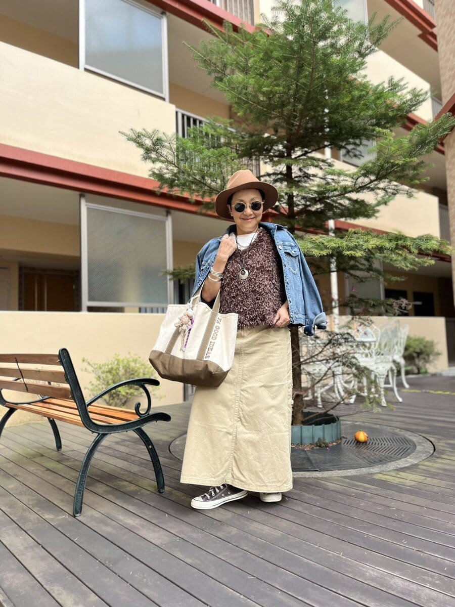 「しまむら」のブラウンベストコーデ