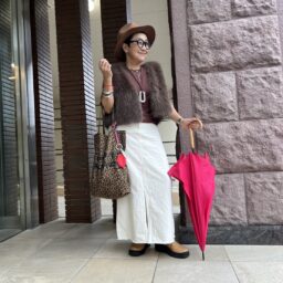 「しまむら」のシャギーベストコーデ