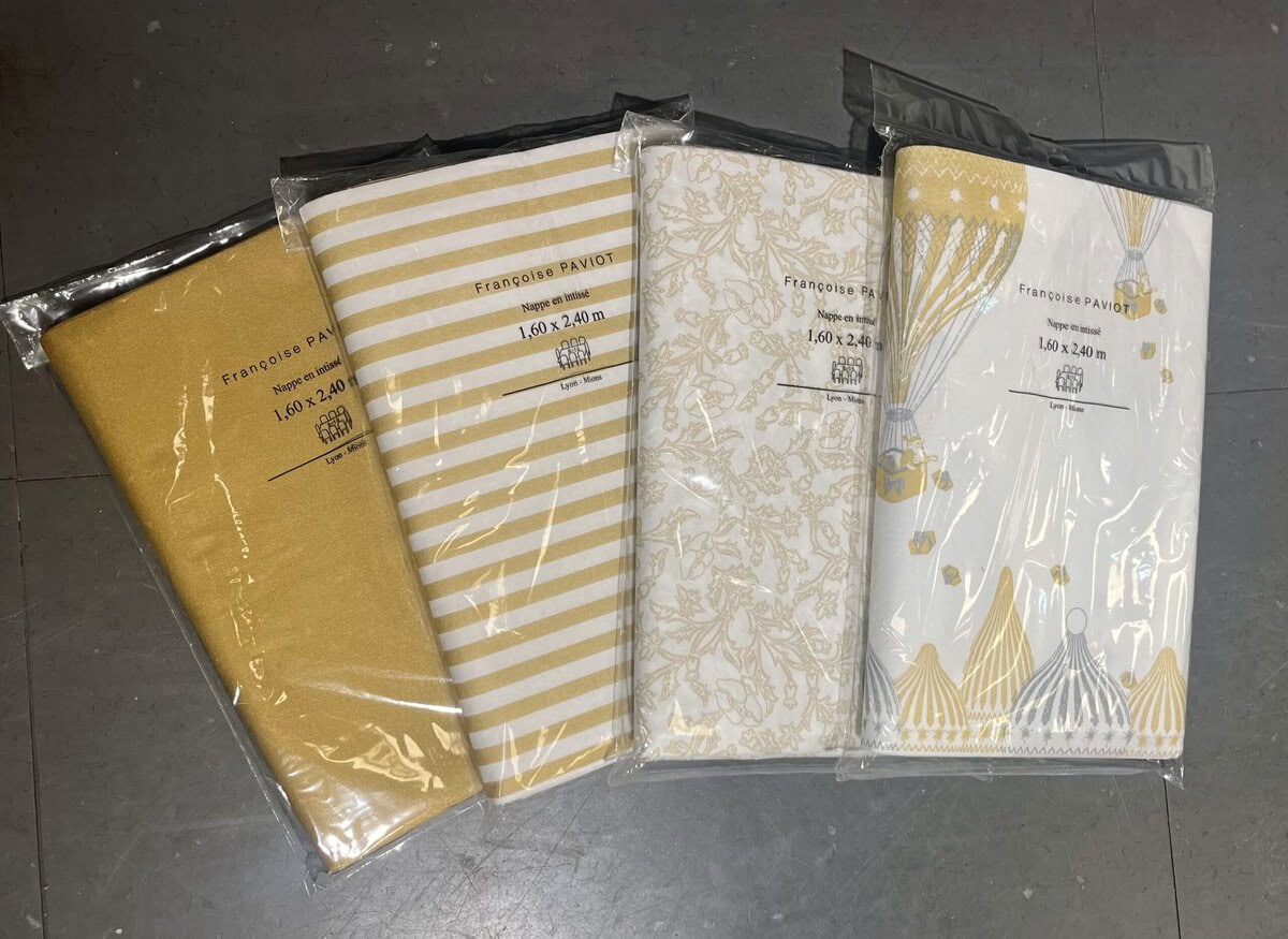 大きいサイズの防水紙テーブルクロス