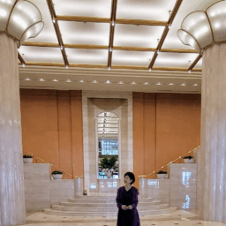 エレガントなホテル日航福岡のロビー