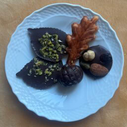 季節ごとにモチーフが変わります