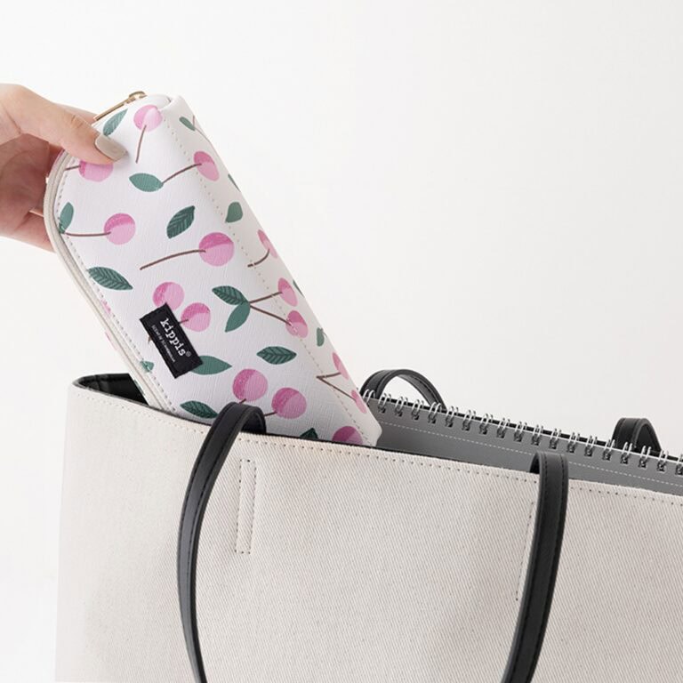 隙間に収まりやすいスリムサイズ