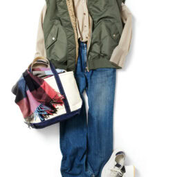 ストール¥93,500／ジョシュアエリス（真下商事）