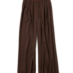 パンツ¥26,400／ル フィル（ル フィル ニュウマン新宿店）