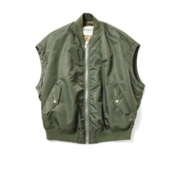 ベスト¥39,600／アッパーハイツ（ゲストリスト）