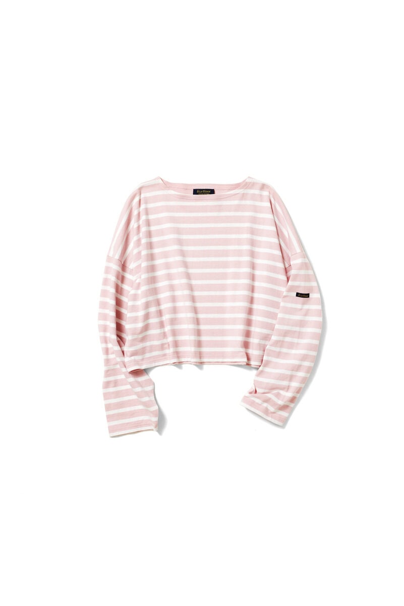 プルオーバー¥17,600／ルミノア（ゲストリスト）