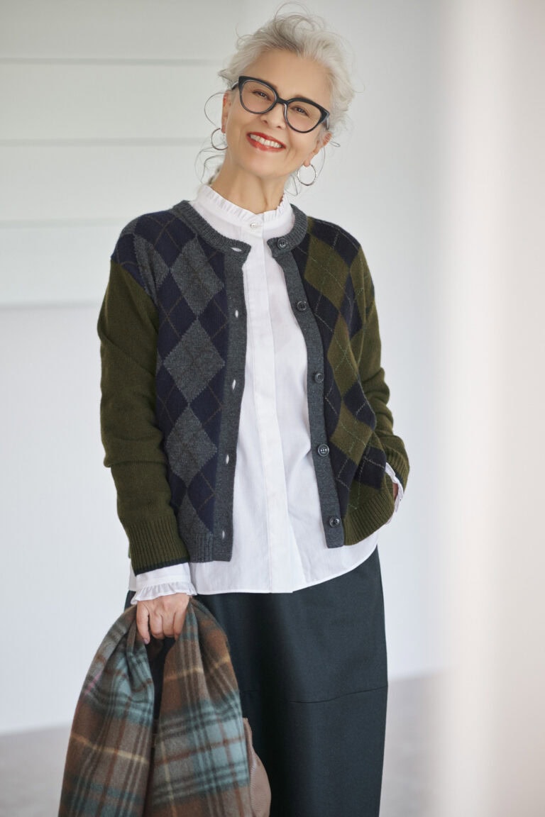 人気フレンチカジュアルブランド「human woman(ヒューマン ウーマン)」の上質ニット。 可愛いさも肌触りも着心地も◎! 【秋冬ニットコーデ】TSI本画像1