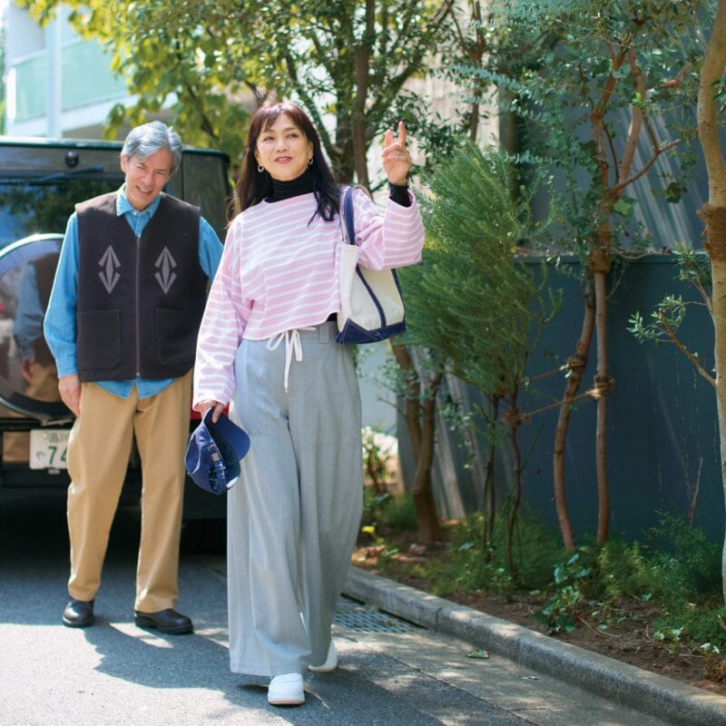 【60代ファッション】1泊2日のゴルフ旅行の帰りは、ゆったり楽ちんトップスで軽快に。素敵な宝島田家物語19日目【60代秋の着まわし30daysDay19】