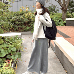 桜井智子さんのスエットスカートコーデ④
