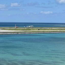 瀬長島ウミカジテラスのレストラン「POSILLIPO」からの景色