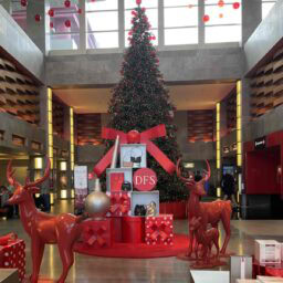 沖縄おもろまち駅直結の免税店