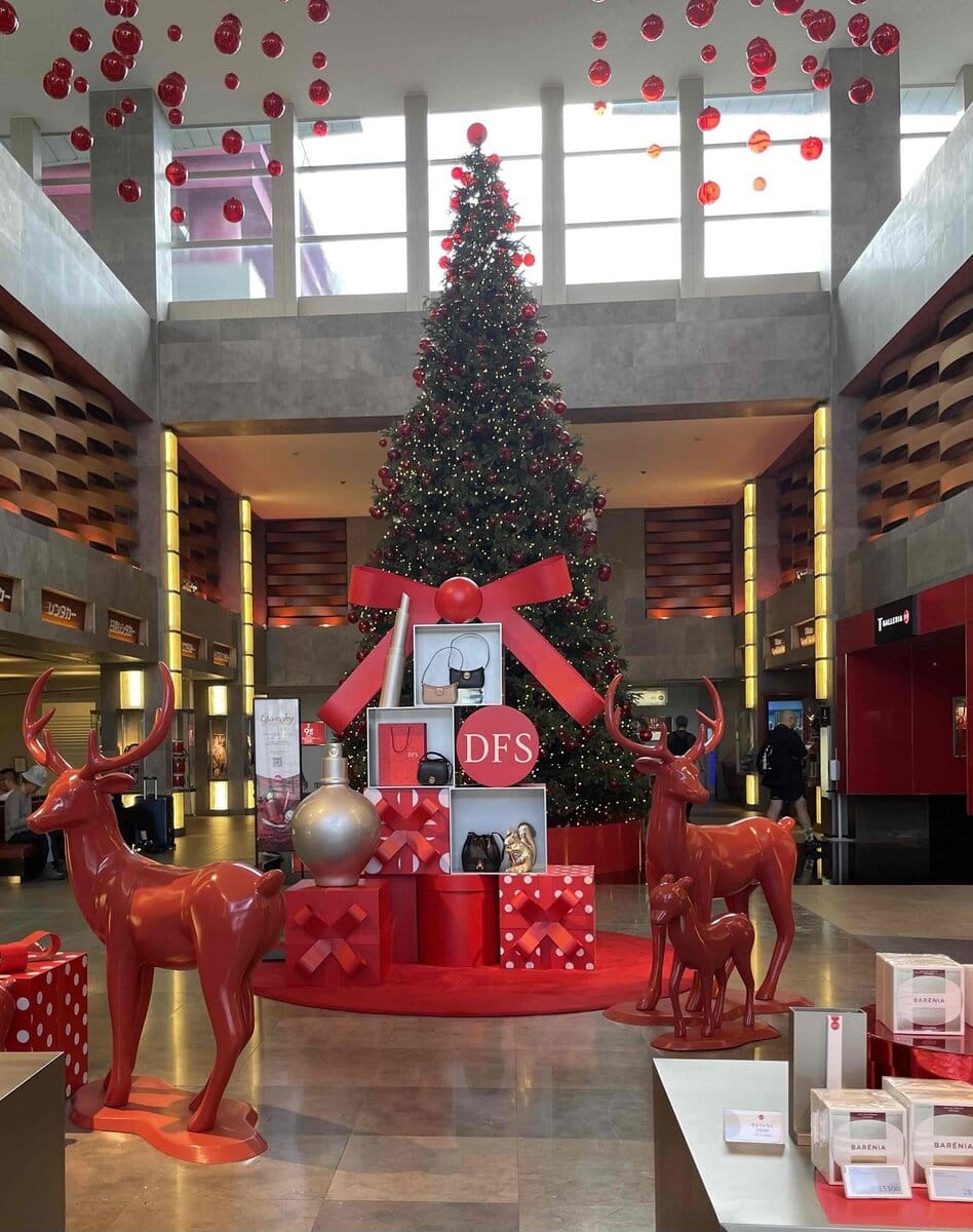 沖縄おもろまち駅直結の免税店