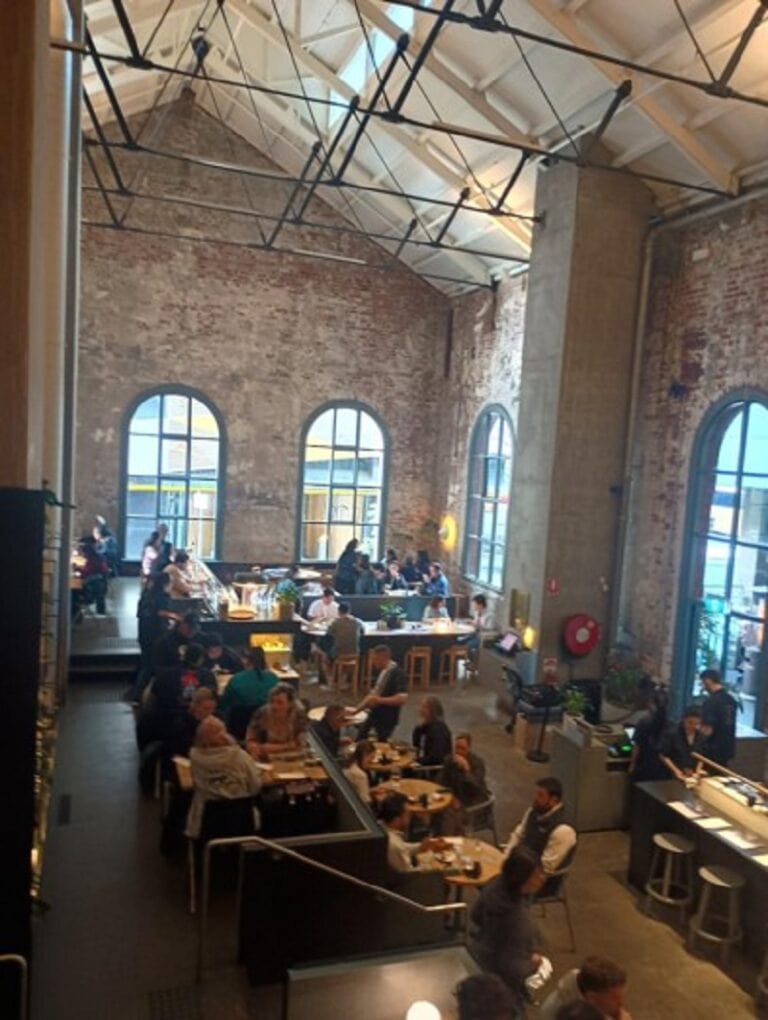 メルボルン「HIGHER GROUND」内観②