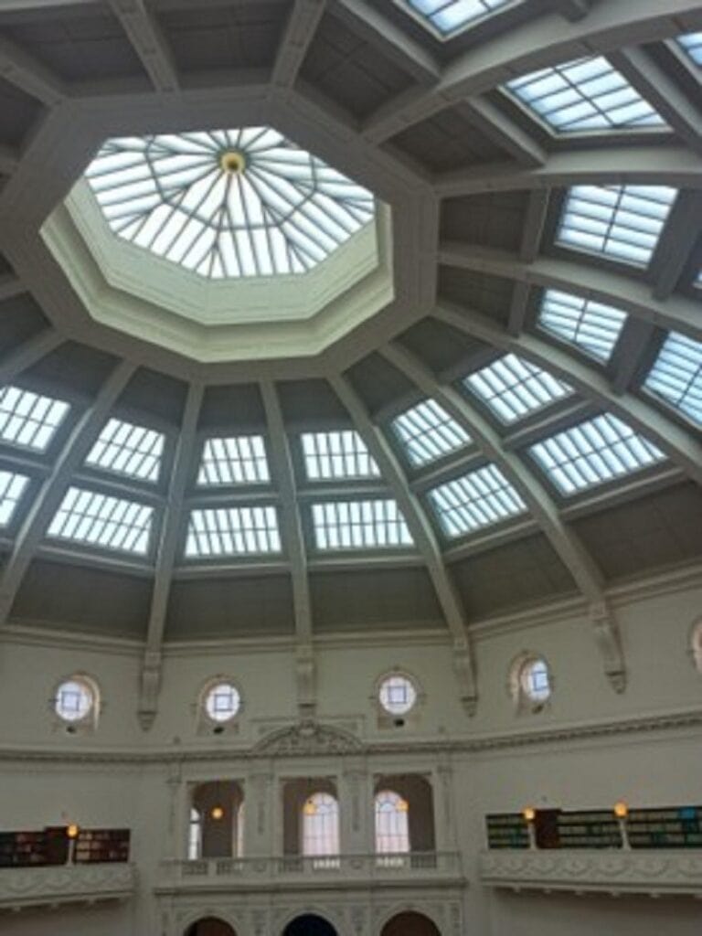 ビクトリア州立図書館 の美しい天井