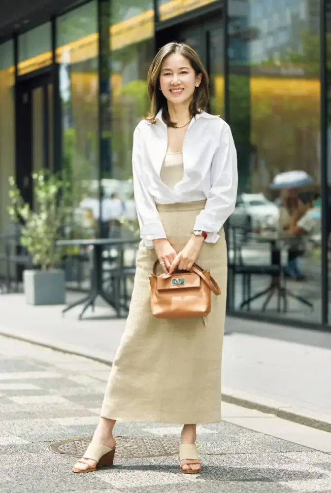 【第10位】【60代お手本スナップ・京都】上品かつ程よい抜け感を出すには？軽やかな素材で清涼感をプラスした大人のベージュコーデ