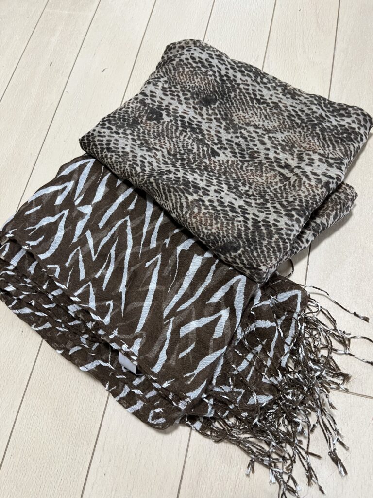 加藤理恵さんのアニマル柄ストール