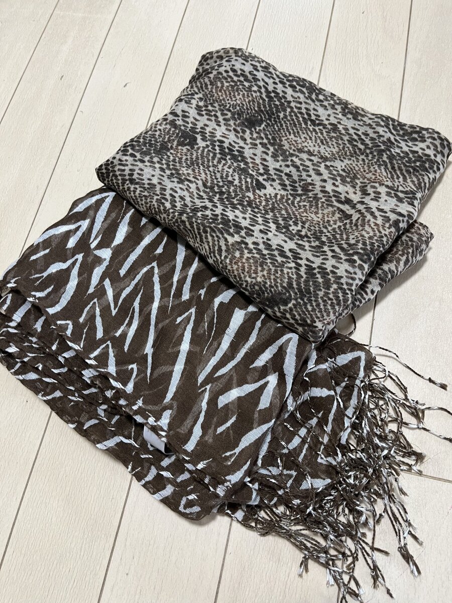 加藤理恵さんのアニマル柄ストール