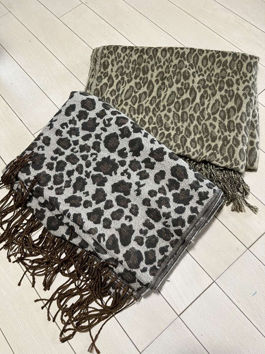 加藤理恵さんのアニマル柄ストール