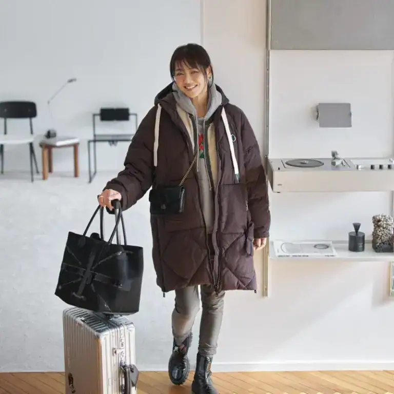 【第3位】【60代ファッション】大人気モデル・前田典子さんの冬の旅の私服を拝見！　友達とユーミンの苗場コンサートに行くなら、アクティブに動ける機能アイテムで！【冬の旅服】