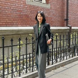 有村さん_タックワイドパンツ1