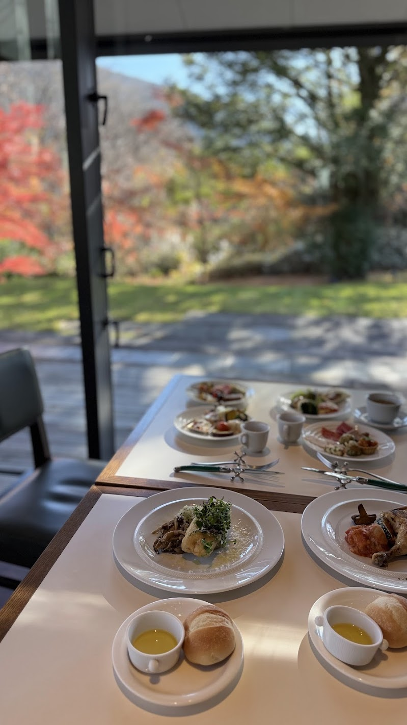 非日常感たっぷりのランチタイム　13：45スタート15：15（90分）