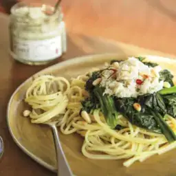 　ふぐ料亭『博多い津み』の「コンフ」