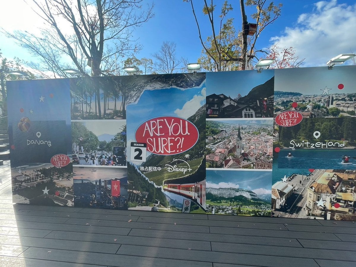 メッセージボードに貼り付けて記念撮影も可能