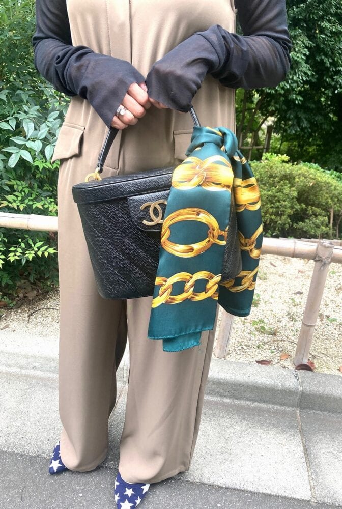 CHANELのスカーフとバッグ