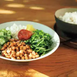 「丸真食品」の舟納豆」