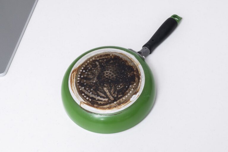 フライパン裏before