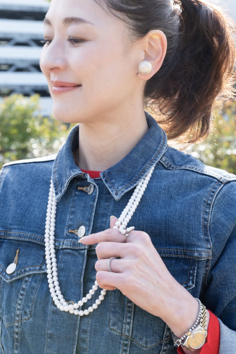 知的でエレガントさを醸し出すパールアクセサリー