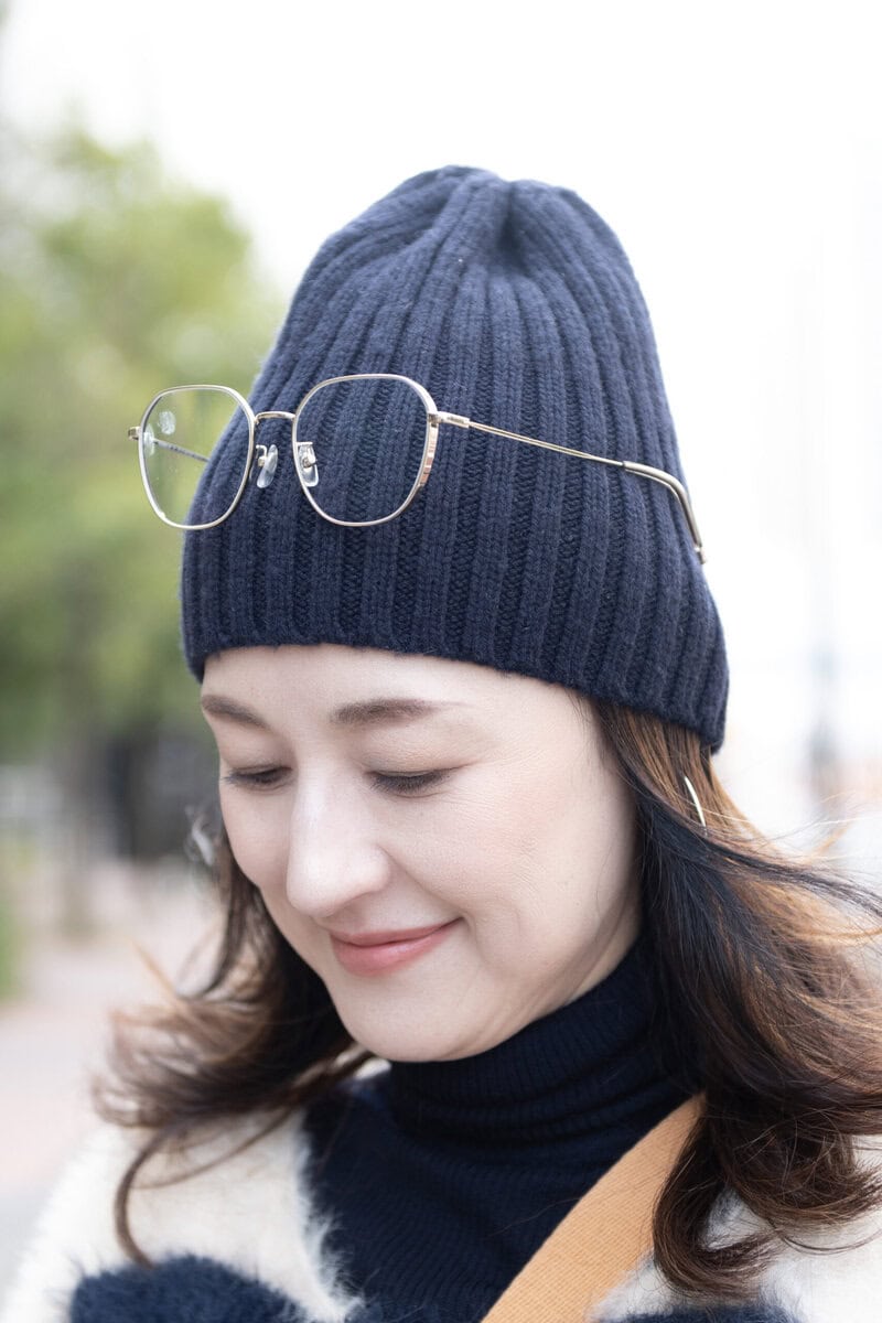 ニット帽、サングラスを着こなしのポイントに