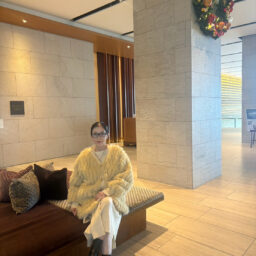 MOTOMIさん12月ブログ_日本平ホテルエントランス