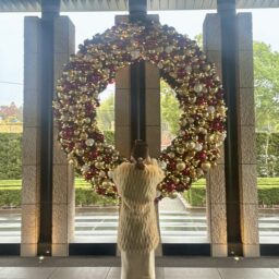 MOTOMIさん12月ブログ_日本平ホテルエントランス