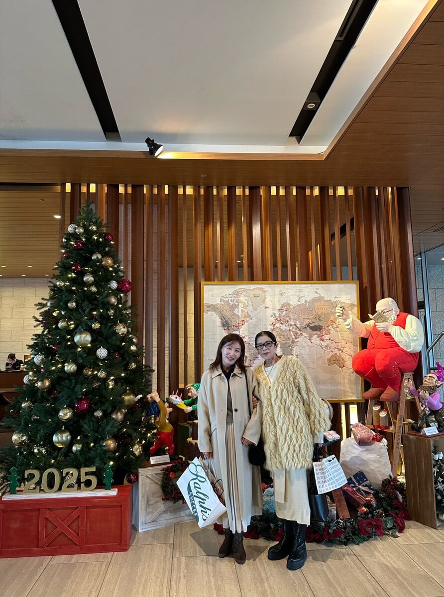 MOTOMIさん12月ブログ_日本平ホテルお友達と