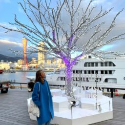 中道有香さん12月ブログ_ブルーコートコーデ