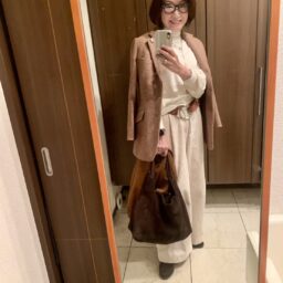 長谷川さん12月ブログ_英国調コーデ