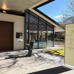 レストランの入り口。ランチだけでなく、モーニングやカフェ利用もできます。