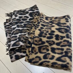 加藤理恵さんのアニマル柄ストール