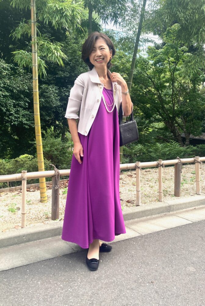 【60代お手本スナップ】一枚で着映える!「華やか見えワンピ」で魅せる秋のお呼ばれコーデ
