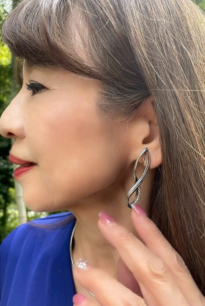 『ACCESSORIES BLOSSOM』のイヤリング